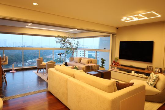 Apartamento à venda com 3 quartos, 155m² em Vila Sofia, São Paulo