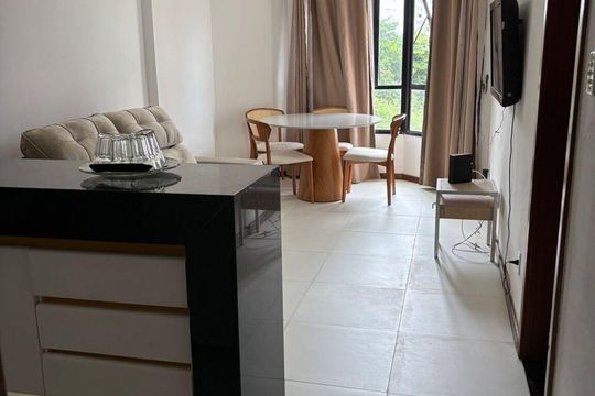 Sala de apartamento para alugar com 1 quarto, 68m² em Pituba, Salvador