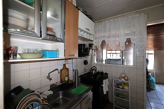 Cozinha de casa à venda com 2 quartos, 80m² em Jardim Carvalho, Porto Alegre