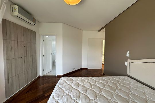 Suíte 4 de casa de condomínio à venda com 4 quartos, 600m² em Alphaville, Santana de Parnaíba