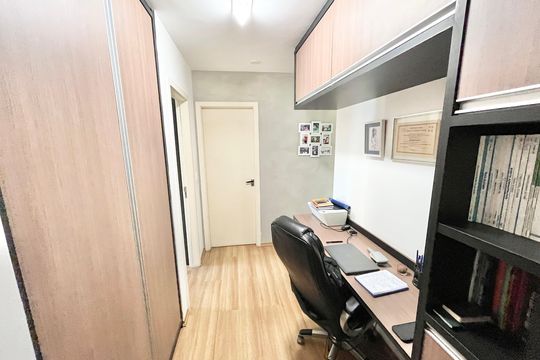 Corredor de apartamento à venda com 3 quartos, 118m² em Vila Dom Pedro Ii, São Paulo