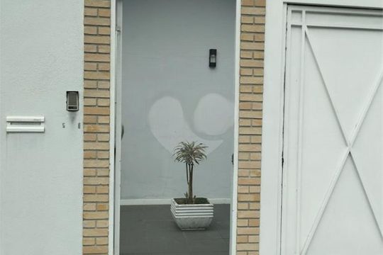 Casa à venda com 2 quartos, 160m² em Vila Rica, São Paulo
