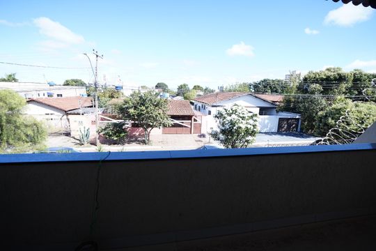 Casa à venda com 5 quartos, 250m² em Jardim América, Goiânia