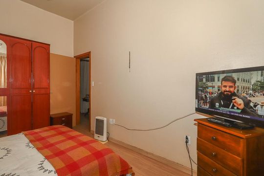 Quarto de apartamento para alugar com 2 quartos, 50m² em Auxiliadora, Porto Alegre