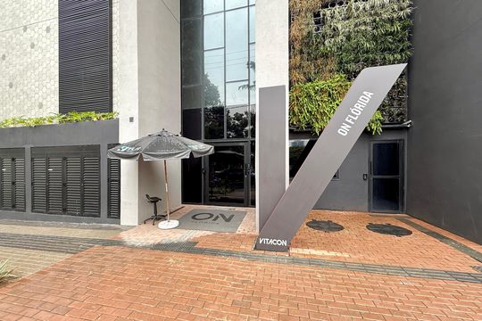Fachada  de apartamento para alugar com 1 quarto, 25m² em Brooklin, São Paulo