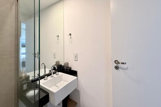 Banheiro  de apartamento para alugar com 1 quarto, 25m² em Brooklin, São Paulo