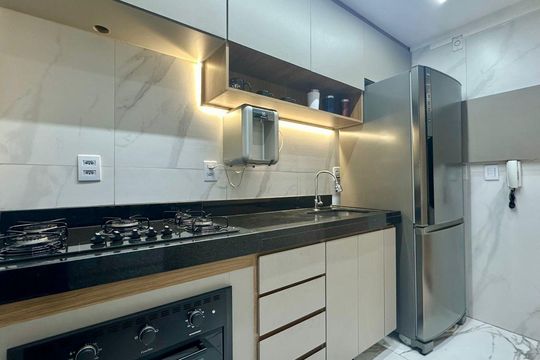 Cozinha  de apartamento à venda com 3 quartos, 160m² em Paquetá, Belo Horizonte