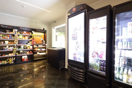 Mini Mercado de casa de condomínio à venda com 4 quartos, 156m² em Jardim Londrina, São Paulo