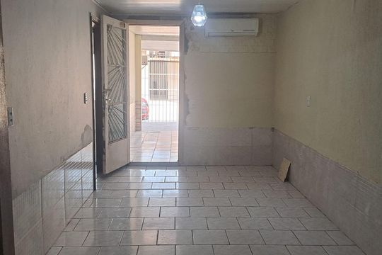 Casa para alugar com 2 quartos, 80m² em Sarandi, Porto Alegre