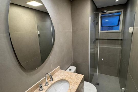 Banheiro de apartamento para alugar com 2 quartos, 55m² em Vila Olímpia, São Paulo