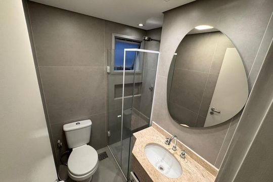 Banheiro de apartamento para alugar com 2 quartos, 55m² em Vila Olímpia, São Paulo