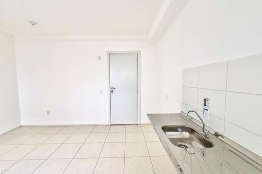 Cozinha de apartamento para alugar com 2 quartos, 55m² em Mantiqueira, Belo Horizonte