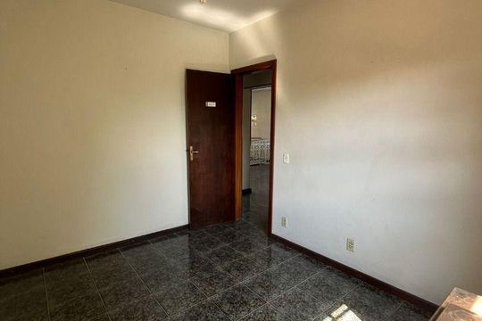 Casa à venda com 5 quartos, 360m² em Curicica, Rio de Janeiro