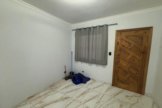 Sala  de apartamento para alugar com 2 quartos, 45m² em Vila Santa Maria, Poá