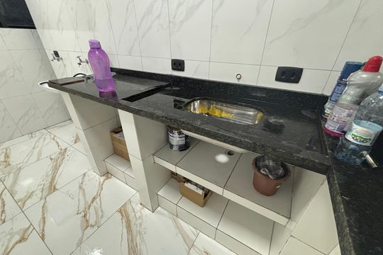Cozinha  de apartamento para alugar com 2 quartos, 45m² em Vila Santa Maria, Poá