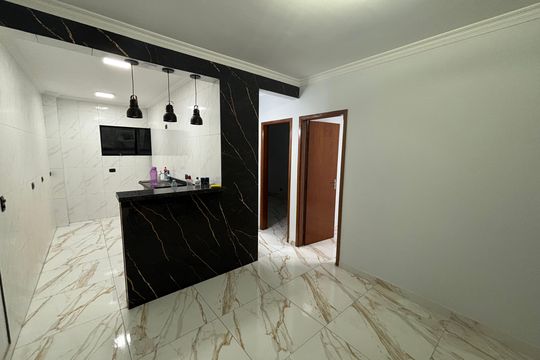 Apartamento para alugar com 2 quartos, 45m² em Vila Santa Maria, Poá