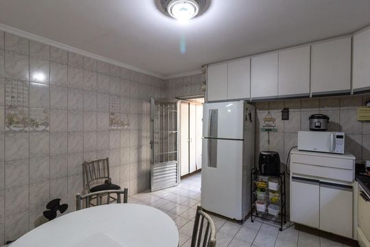Cozinha de casa à venda com 3 quartos, 147m² em Jardim Rossi, Guarulhos