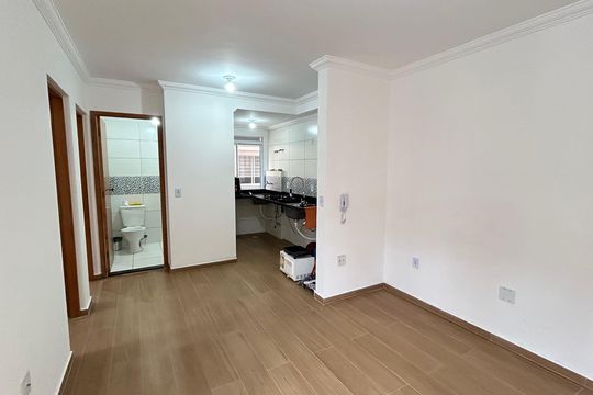 Sala de apartamento para alugar com 2 quartos, 43m² em Vila Nova Bonsucesso, Guarulhos