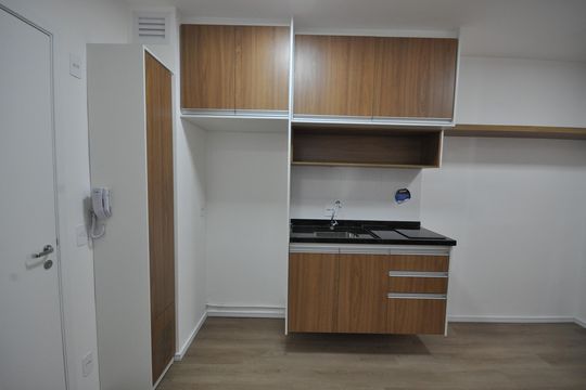 Cozinha de kitnet/studio para alugar com 1 quarto, 28m² em Vila Gustavo, São Paulo