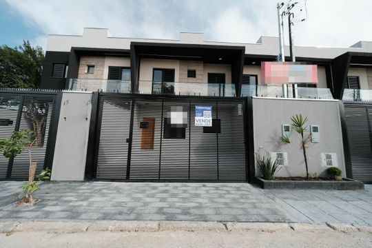 Fachada de casa à venda com 3 quartos, 80m² em Vila Paranagua, São Paulo