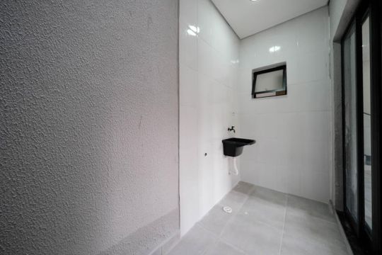 Área de Serviço de casa à venda com 3 quartos, 80m² em Vila Paranagua, São Paulo