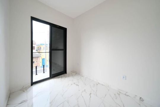 Casa à venda com 3 quartos, 80m² em Vila Paranagua, São Paulo