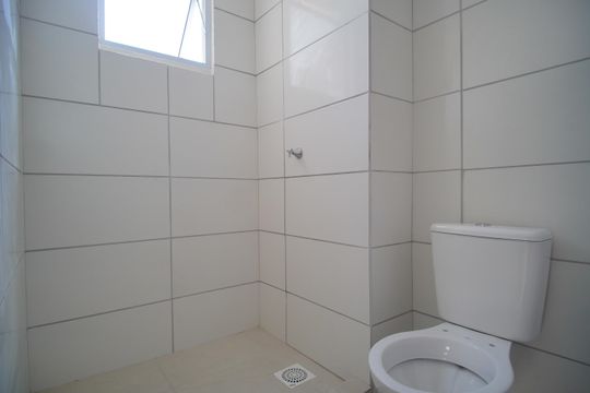Banheiro de apartamento para alugar com 2 quartos, 49m² em Nova Sapucaia, Sapucaia do Sul
