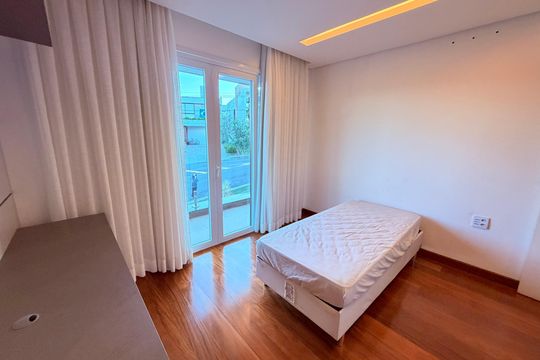 Quarto 3 de casa para alugar com 4 quartos, 730m² em São Pedro, Juiz de Fora