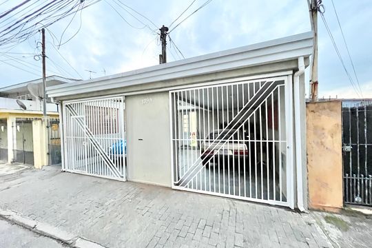 Fachada de casa para alugar com 7 quartos, 379m² em Lauzane Paulista, São Paulo
