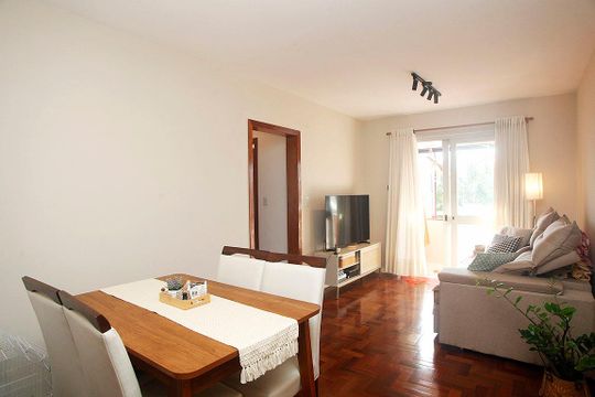 Sala de apartamento à venda com 2 quartos, 71m² em Santana, Porto Alegre
