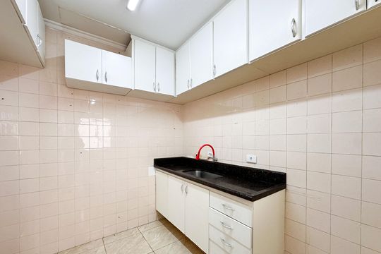 Cozinha de apartamento para alugar com 2 quartos, 76m² em Santa Terezinha, São Bernardo do Campo