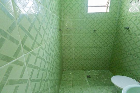 Banheiro de serviço de casa para alugar com 2 quartos, 150m² em Nova York, Belo Horizonte