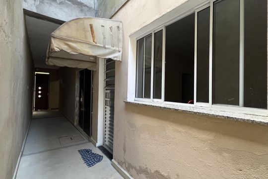 Área externa de casa para alugar com 1 quarto, 106m² em Água Chata, Guarulhos