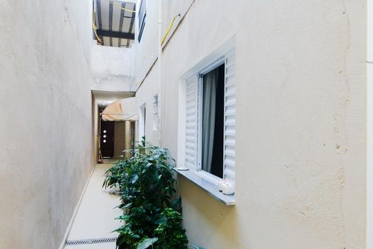 Entrada Social  de casa para alugar com 1 quarto, 106m² em Água Chata, Guarulhos
