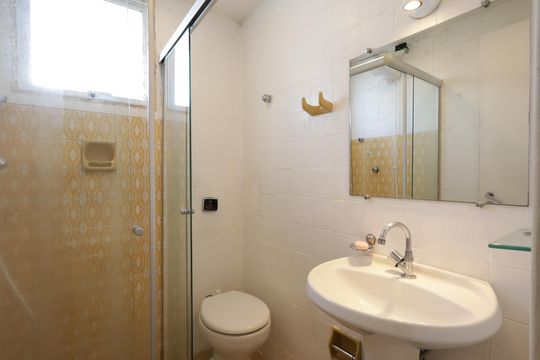 Banheiro de apartamento para alugar com 1 quarto, 40m² em Vila Andrade, São Paulo