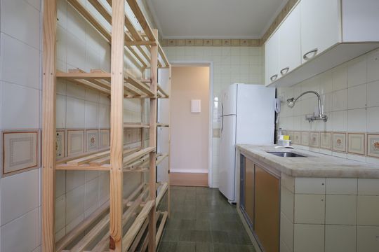 Cozinha de apartamento para alugar com 1 quarto, 40m² em Vila Andrade, São Paulo
