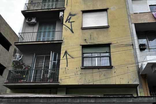 Fachada de apartamento à venda com 2 quartos, 74m² em Centro Histórico, Porto Alegre