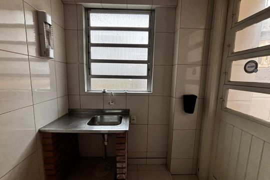 Cozinha de apartamento à venda com 2 quartos, 74m² em Centro Histórico, Porto Alegre