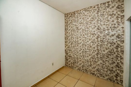 Quarto de casa para alugar com 2 quartos, 60m² em Conjunto California, Belo Horizonte