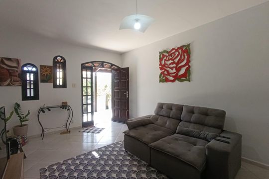 Sala de casa para alugar com 2 quartos, 120m² em Vila Dagmar, Belford Roxo