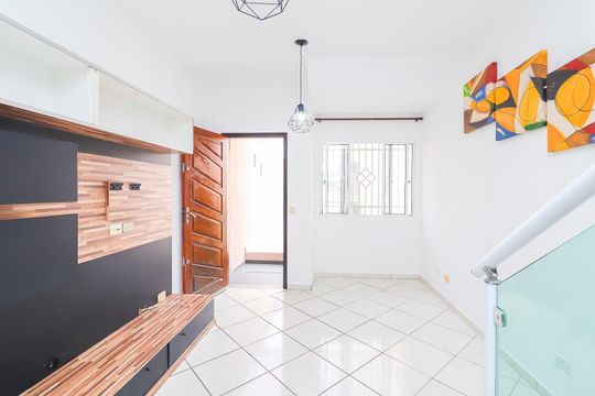 Sala de casa para alugar com 2 quartos, 150m² em Parque Cruzeiro do Sul, São Paulo