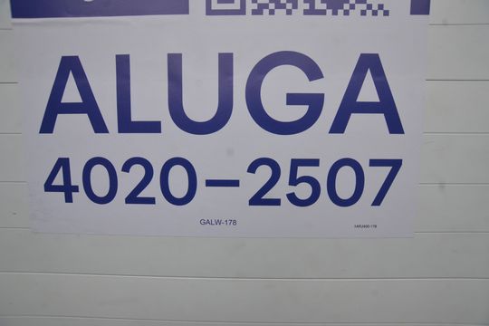 Placa instalada de apartamento para alugar com 2 quartos, 50m² em Vaz Lobo, Rio de Janeiro