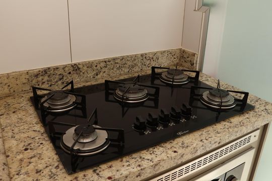 cozinha - cooktop de apartamento à venda com 2 quartos, 60m² em São Francisco , Goiânia