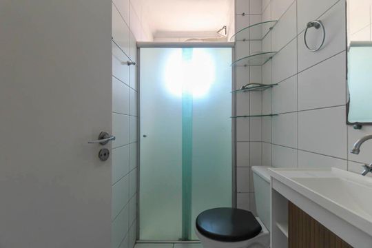 Banheiro de apartamento para alugar com 2 quartos, 45m² em Parque da Vila Prudente, São Paulo