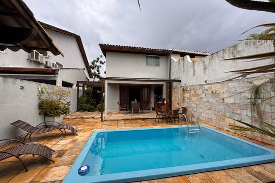 Área externa de casa de condomínio à venda com 4 quartos, 145m² em Recreio dos Bandeirantes, Rio de Janeiro