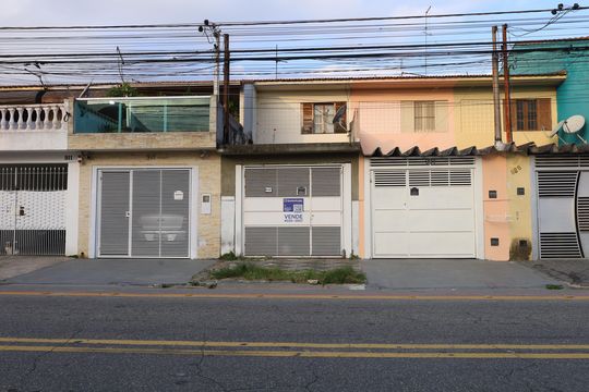 Fachada de casa à venda com 2 quartos, 100m² em Parque Paulistano, São Paulo