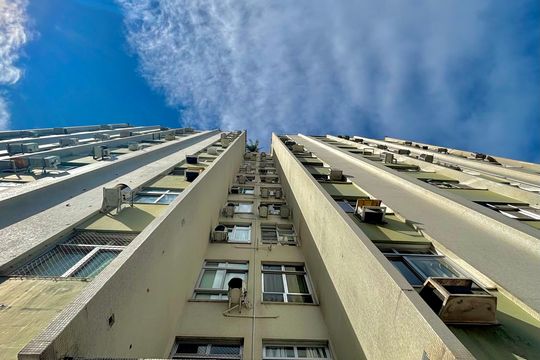 Fachada de apartamento à venda com 2 quartos, 72m² em Lagoa, Rio de Janeiro