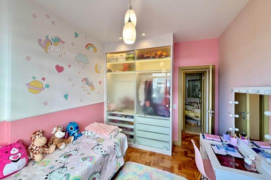 Quarto de apartamento à venda com 2 quartos, 72m² em Lagoa, Rio de Janeiro