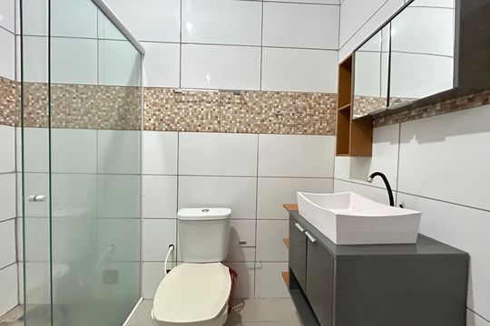 Banheiro da Suíte de apartamento para alugar com 2 quartos, 150m² em Lagoa da Conceição, Florianópolis