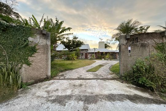 Fachada de apartamento para alugar com 2 quartos, 150m² em Lagoa da Conceição, Florianópolis